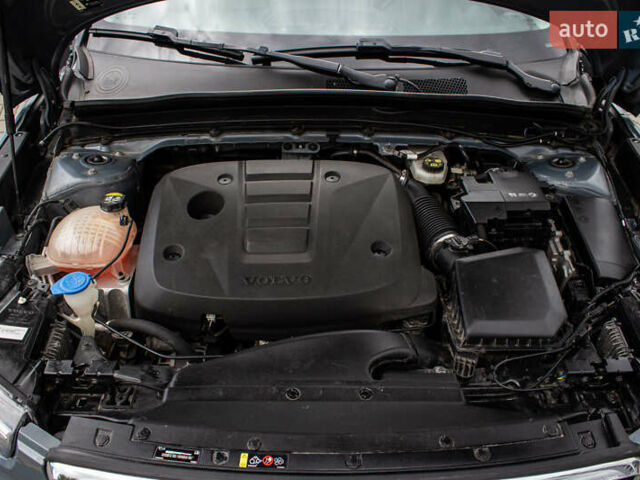 Серый Вольво XC40, объемом двигателя 1.97 л и пробегом 59 тыс. км за 27700 $, фото 8 на Automoto.ua