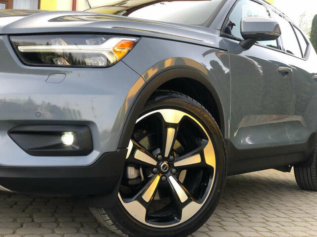Серый Вольво XC40, объемом двигателя 2 л и пробегом 34 тыс. км за 29900 $, фото 57 на Automoto.ua
