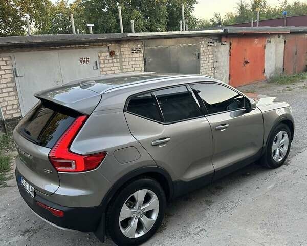 Серый Вольво XC40, объемом двигателя 1.97 л и пробегом 133 тыс. км за 28700 $, фото 18 на Automoto.ua