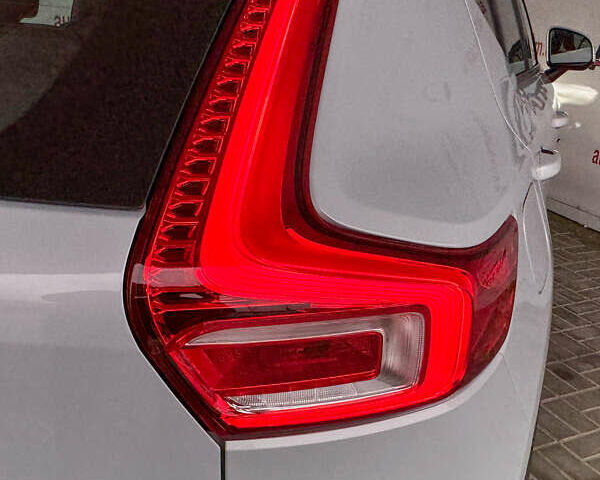 Серый Вольво XC40, объемом двигателя 1.97 л и пробегом 194 тыс. км за 24850 $, фото 15 на Automoto.ua