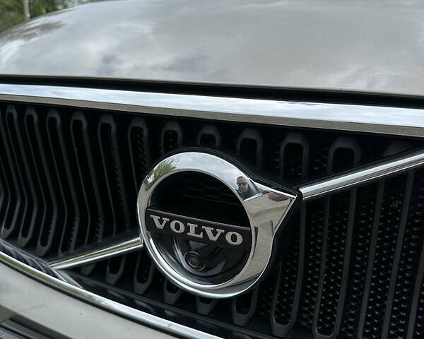 Серый Вольво XC40, объемом двигателя 1.97 л и пробегом 132 тыс. км за 30000 $, фото 17 на Automoto.ua