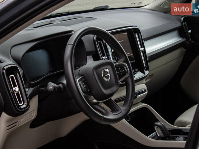 Серый Вольво XC40, объемом двигателя 1.97 л и пробегом 59 тыс. км за 27700 $, фото 42 на Automoto.ua