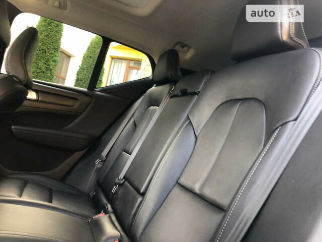 Серый Вольво XC40, объемом двигателя 2 л и пробегом 34 тыс. км за 29900 $, фото 88 на Automoto.ua