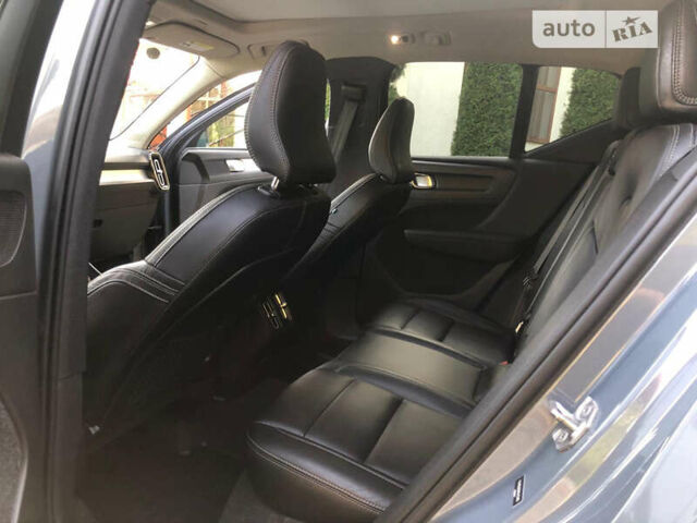 Серый Вольво XC40, объемом двигателя 2 л и пробегом 34 тыс. км за 29900 $, фото 85 на Automoto.ua