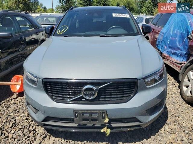 Серый Вольво XC40, объемом двигателя 2 л и пробегом 16 тыс. км за 10000 $, фото 4 на Automoto.ua