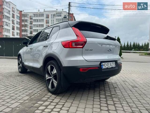 Сірий Вольво XC40, об'ємом двигуна 0 л та пробігом 49 тис. км за 27500 $, фото 2 на Automoto.ua