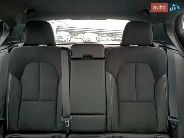 Сірий Вольво XC40, об'ємом двигуна 2 л та пробігом 65 тис. км за 7000 $, фото 9 на Automoto.ua