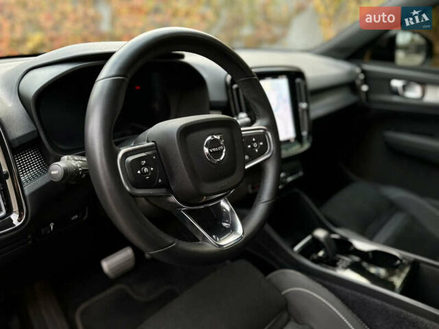 Серый Вольво XC40, объемом двигателя 0 л и пробегом 99 тыс. км за 25500 $, фото 36 на Automoto.ua