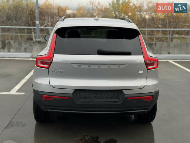 Серый Вольво XC40, объемом двигателя 0 л и пробегом 9 тыс. км за 31500 $, фото 6 на Automoto.ua
