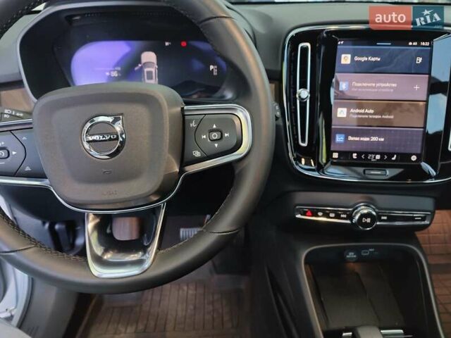 Сірий Вольво XC40, об'ємом двигуна 0 л та пробігом 75 тис. км за 34000 $, фото 4 на Automoto.ua
