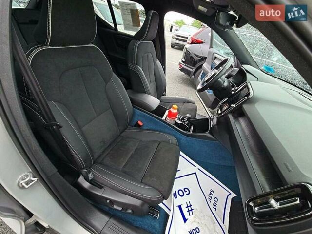 Серый Вольво XC40, объемом двигателя 0 л и пробегом 39 тыс. км за 20000 $, фото 7 на Automoto.ua