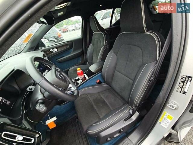 Серый Вольво XC40, объемом двигателя 0 л и пробегом 39 тыс. км за 20000 $, фото 6 на Automoto.ua