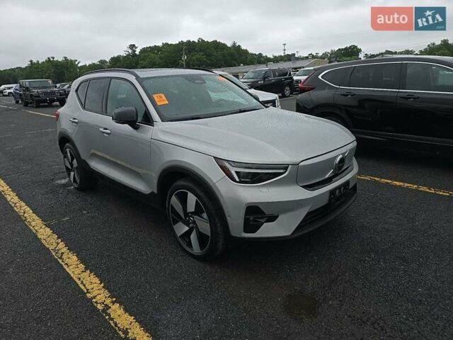 Серый Вольво XC40, объемом двигателя 0 л и пробегом 39 тыс. км за 20000 $, фото 1 на Automoto.ua