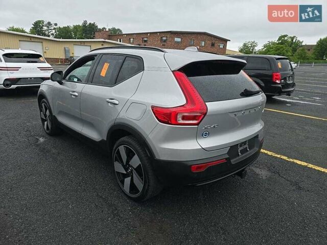 Серый Вольво XC40, объемом двигателя 0 л и пробегом 39 тыс. км за 20000 $, фото 2 на Automoto.ua