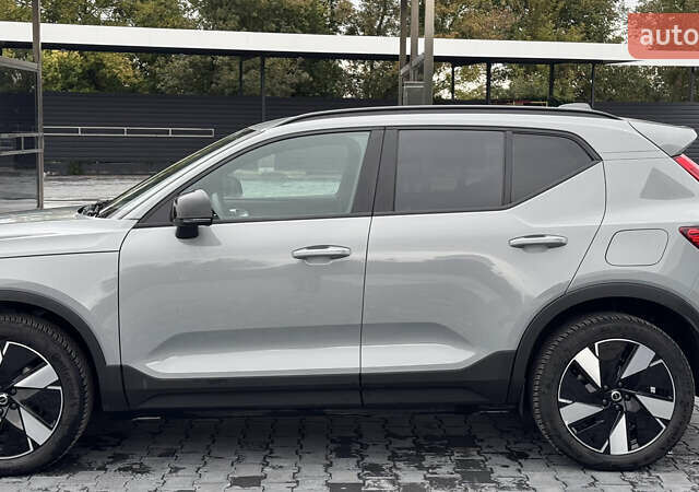 Серый Вольво XC40, объемом двигателя 0 л и пробегом 6 тыс. км за 34900 $, фото 5 на Automoto.ua