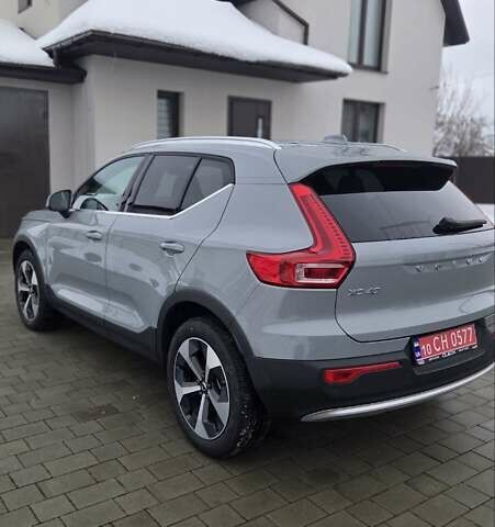 Сірий Вольво XC40, об'ємом двигуна 1.97 л та пробігом 2 тис. км за 34900 $, фото 6 на Automoto.ua