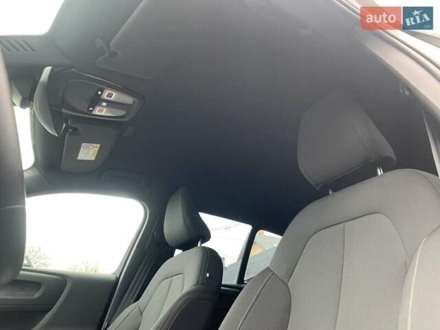 Серый Вольво XC40, объемом двигателя 0 л и пробегом 30 тыс. км за 32300 $, фото 23 на Automoto.ua
