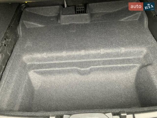 Серый Вольво XC40, объемом двигателя 0 л и пробегом 30 тыс. км за 32300 $, фото 22 на Automoto.ua