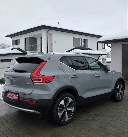 Сірий Вольво XC40, об'ємом двигуна 1.97 л та пробігом 2 тис. км за 34900 $, фото 17 на Automoto.ua