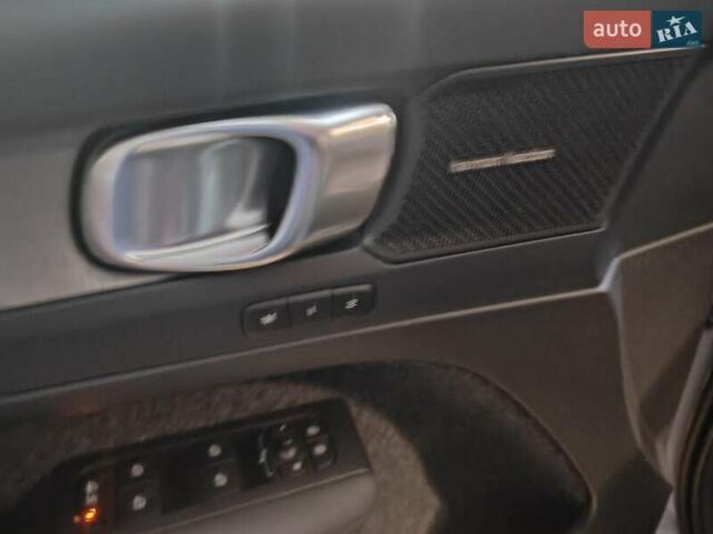 Серый Вольво XC40, объемом двигателя 1.97 л и пробегом 8 тыс. км за 46700 $, фото 22 на Automoto.ua