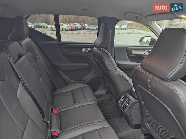 Серый Вольво XC40, объемом двигателя 1.97 л и пробегом 8 тыс. км за 46700 $, фото 10 на Automoto.ua