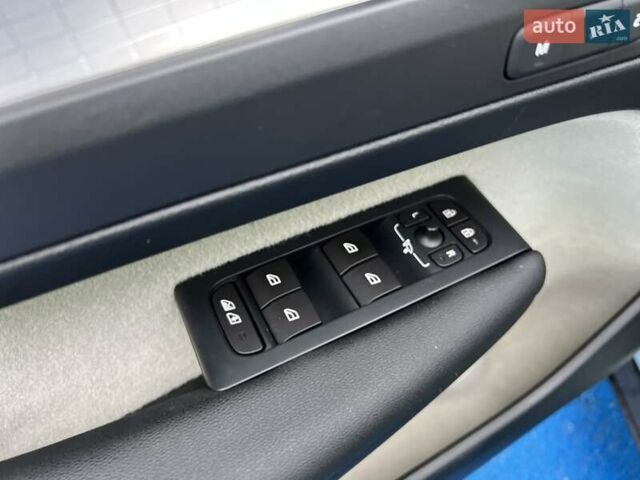Синий Вольво XC40, объемом двигателя 1.97 л и пробегом 55 тыс. км за 23999 $, фото 22 на Automoto.ua