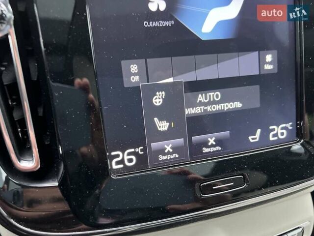 Синий Вольво XC40, объемом двигателя 1.97 л и пробегом 55 тыс. км за 23999 $, фото 33 на Automoto.ua