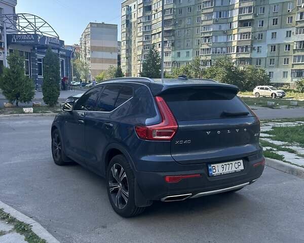 Синий Вольво XC40, объемом двигателя 1.97 л и пробегом 164 тыс. км за 24000 $, фото 5 на Automoto.ua