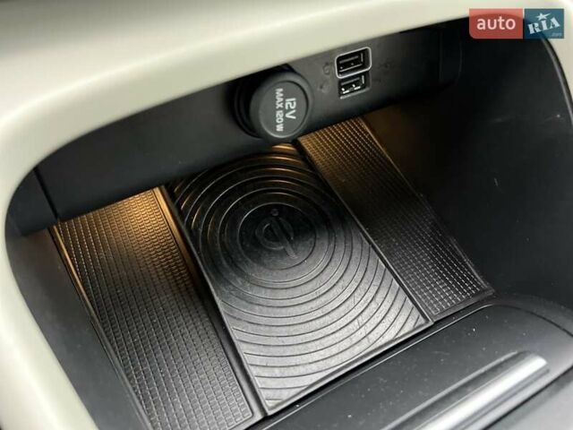 Синий Вольво XC40, объемом двигателя 1.97 л и пробегом 55 тыс. км за 23999 $, фото 35 на Automoto.ua