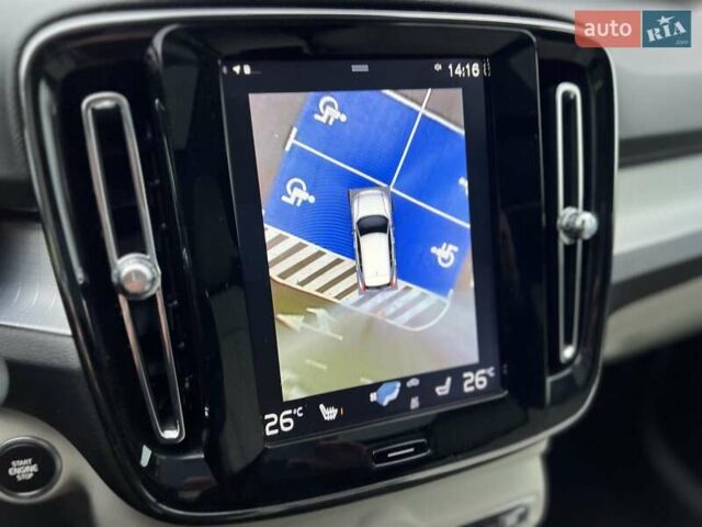 Синий Вольво XC40, объемом двигателя 1.97 л и пробегом 55 тыс. км за 23999 $, фото 30 на Automoto.ua