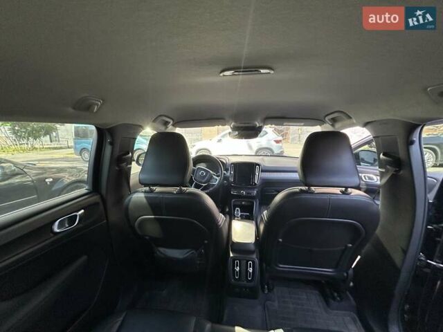 Синий Вольво XC40, объемом двигателя 1.97 л и пробегом 164 тыс. км за 24000 $, фото 9 на Automoto.ua