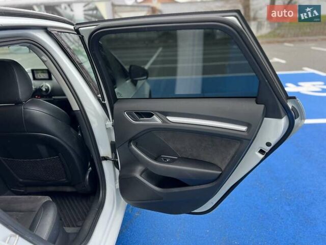 Синий Вольво XC40, объемом двигателя 1.97 л и пробегом 55 тыс. км за 23999 $, фото 45 на Automoto.ua