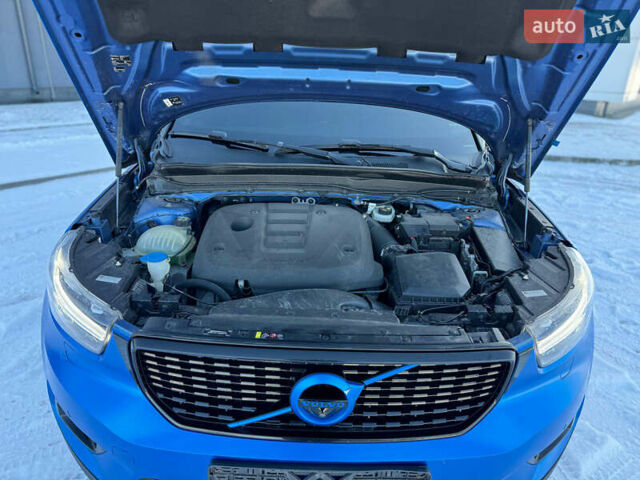 Синій Вольво XC40, об'ємом двигуна 1.97 л та пробігом 117 тис. км за 24950 $, фото 60 на Automoto.ua