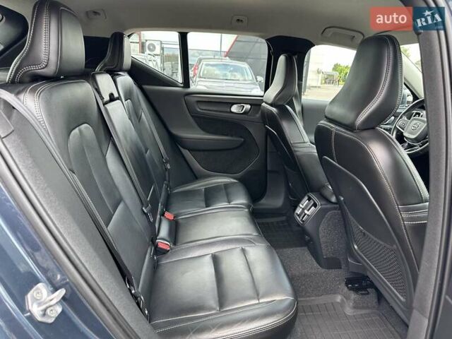 Синій Вольво XC40, об'ємом двигуна 1.97 л та пробігом 257 тис. км за 24900 $, фото 33 на Automoto.ua