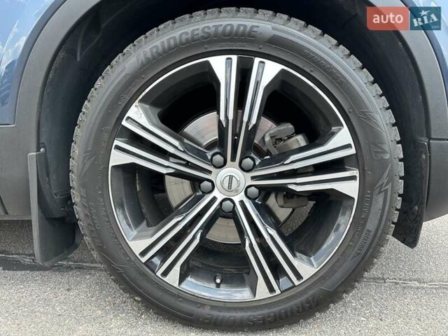 Синій Вольво XC40, об'ємом двигуна 1.97 л та пробігом 257 тис. км за 24900 $, фото 14 на Automoto.ua