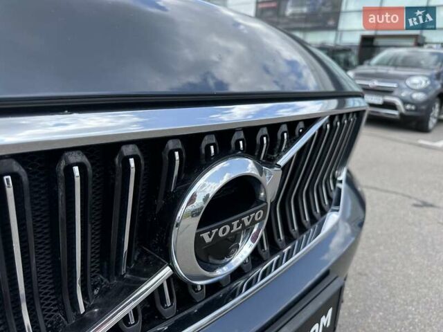 Синій Вольво XC40, об'ємом двигуна 1.97 л та пробігом 257 тис. км за 24900 $, фото 13 на Automoto.ua