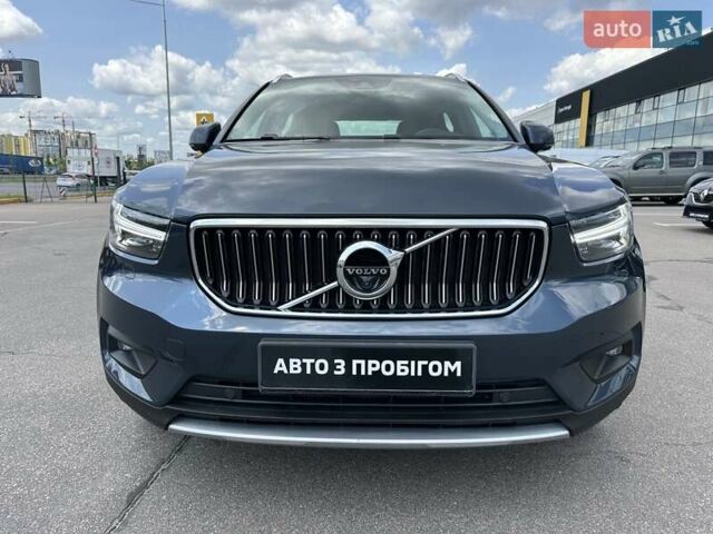 Синій Вольво XC40, об'ємом двигуна 1.97 л та пробігом 257 тис. км за 24900 $, фото 2 на Automoto.ua
