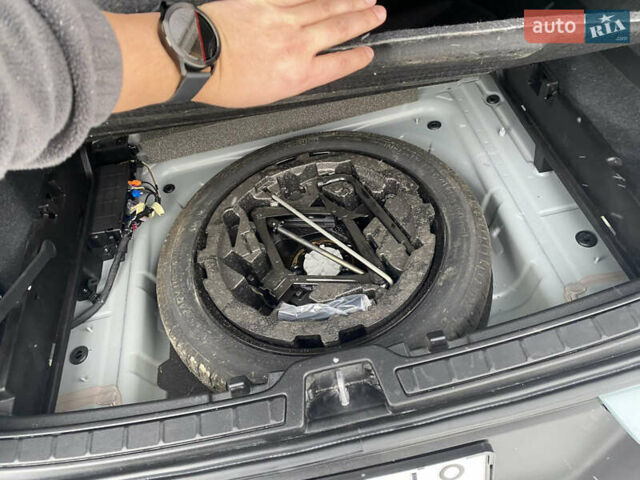 Синій Вольво XC40, об'ємом двигуна 1.97 л та пробігом 71 тис. км за 23800 $, фото 12 на Automoto.ua