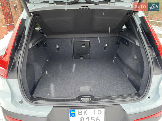 Синій Вольво XC40, об'ємом двигуна 1.97 л та пробігом 71 тис. км за 23800 $, фото 11 на Automoto.ua