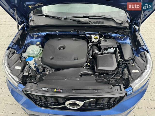 Синий Вольво XC40, объемом двигателя 1.97 л и пробегом 98 тыс. км за 25999 $, фото 28 на Automoto.ua