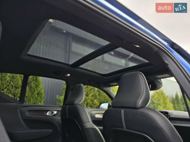 Синий Вольво XC40, объемом двигателя 2 л и пробегом 136 тыс. км за 21900 $, фото 20 на Automoto.ua