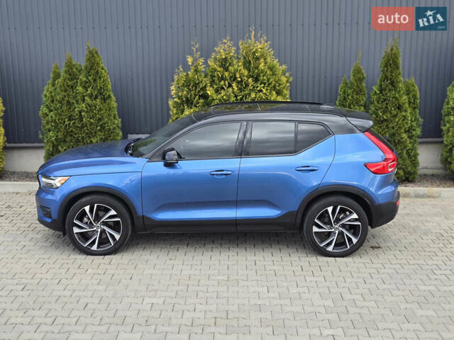 Синий Вольво XC40, объемом двигателя 2 л и пробегом 136 тыс. км за 21900 $, фото 1 на Automoto.ua