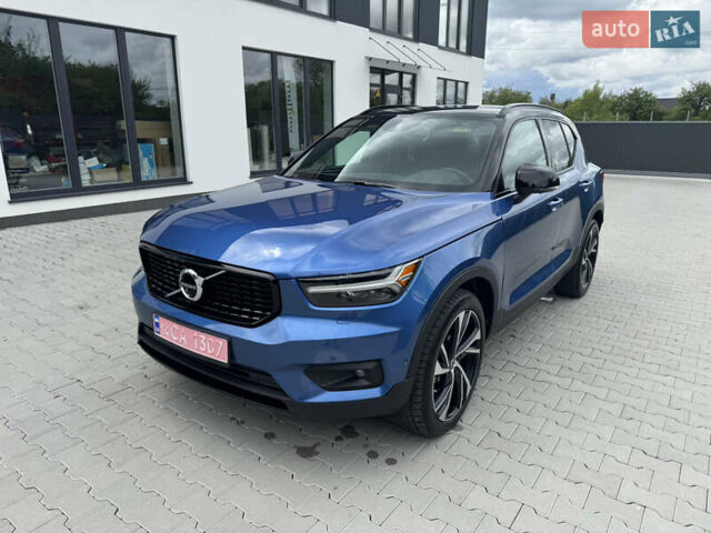 Синий Вольво XC40, объемом двигателя 1.97 л и пробегом 98 тыс. км за 25999 $, фото 4 на Automoto.ua