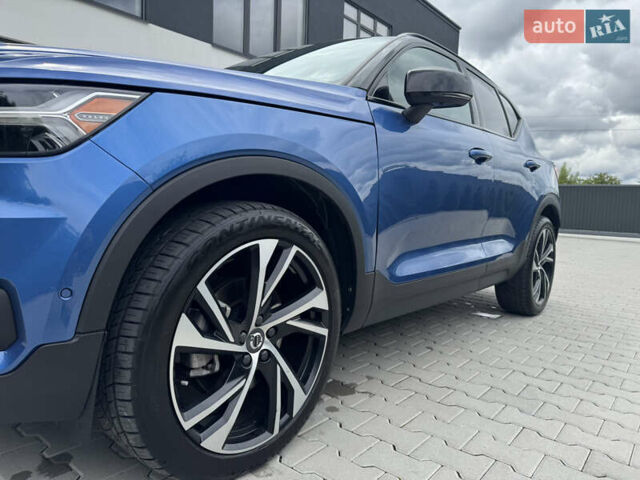 Синий Вольво XC40, объемом двигателя 1.97 л и пробегом 98 тыс. км за 25999 $, фото 12 на Automoto.ua