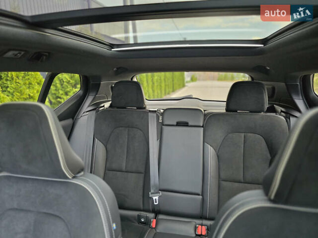 Синий Вольво XC40, объемом двигателя 2 л и пробегом 136 тыс. км за 21900 $, фото 31 на Automoto.ua