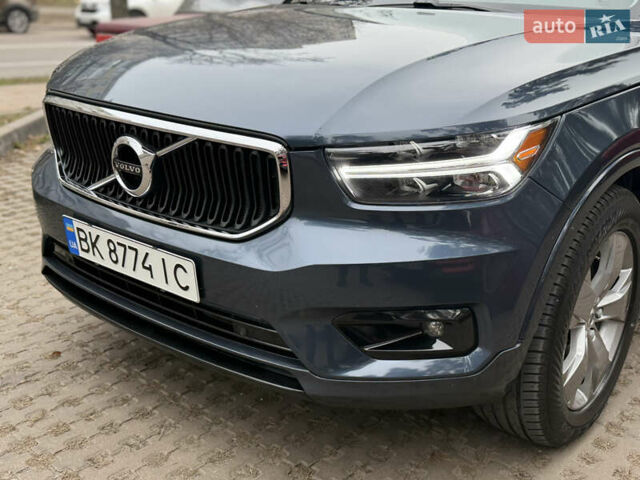 Синий Вольво XC40, объемом двигателя 1.97 л и пробегом 62 тыс. км за 24499 $, фото 6 на Automoto.ua