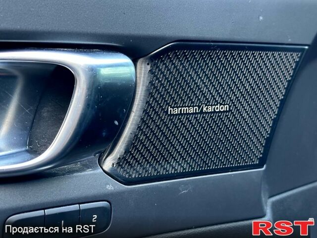 Синій Вольво XC40, об'ємом двигуна 0 л та пробігом 25 тис. км за 25000 $, фото 7 на Automoto.ua