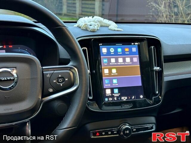 Синій Вольво XC40, об'ємом двигуна 0 л та пробігом 25 тис. км за 25000 $, фото 5 на Automoto.ua