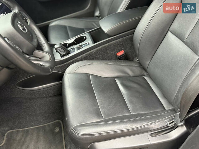 Синий Вольво XC40, объемом двигателя 1.97 л и пробегом 62 тыс. км за 24499 $, фото 13 на Automoto.ua