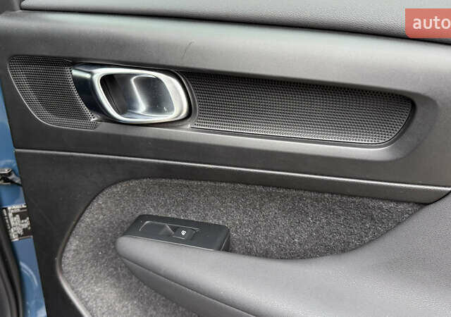 Синій Вольво XC40, об'ємом двигуна 0 л та пробігом 115 тис. км за 23599 $, фото 55 на Automoto.ua